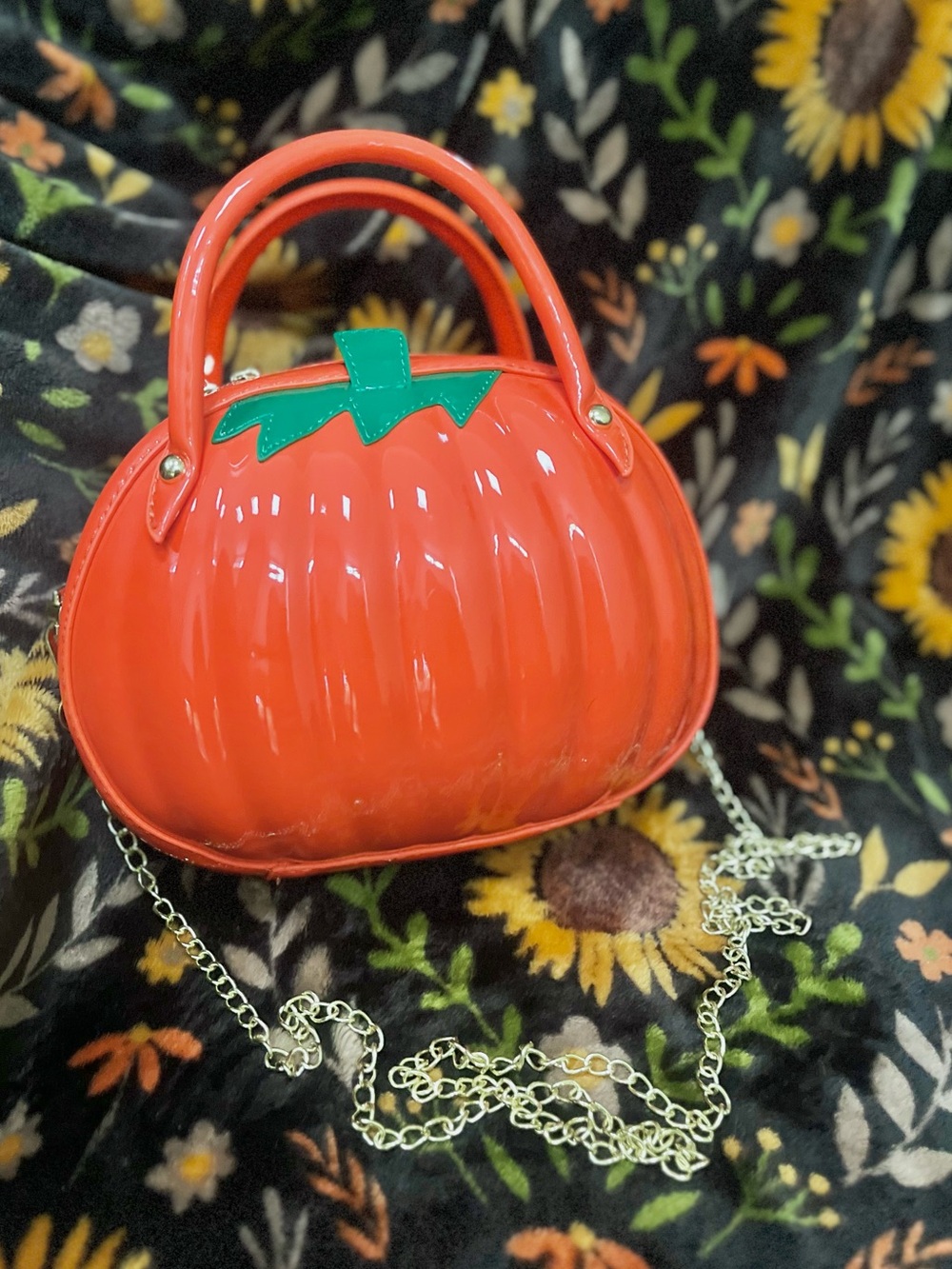 Women’s Orange Pumpkin Crossbody Bag Purse with Removable Gold Chain, Halloween